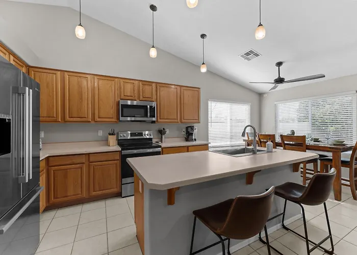 Lavish 3br Haven W Private Pool Holiday home