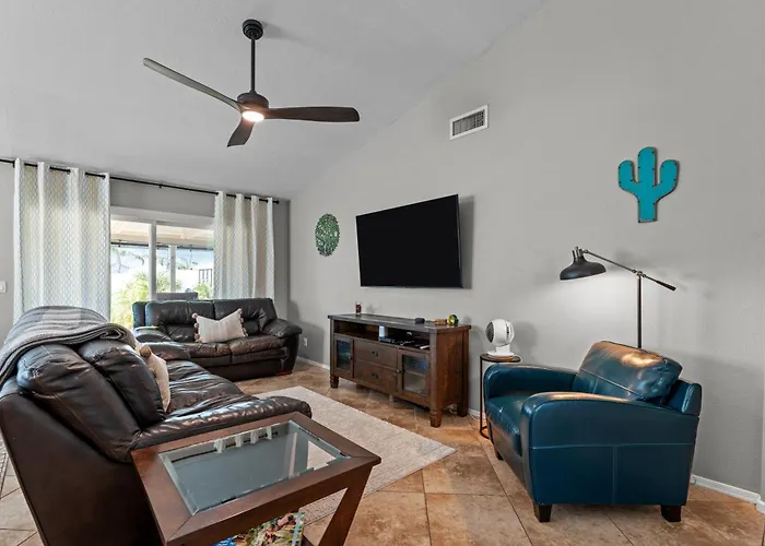 Holiday home Lavish 3br Haven W Private Pool *
