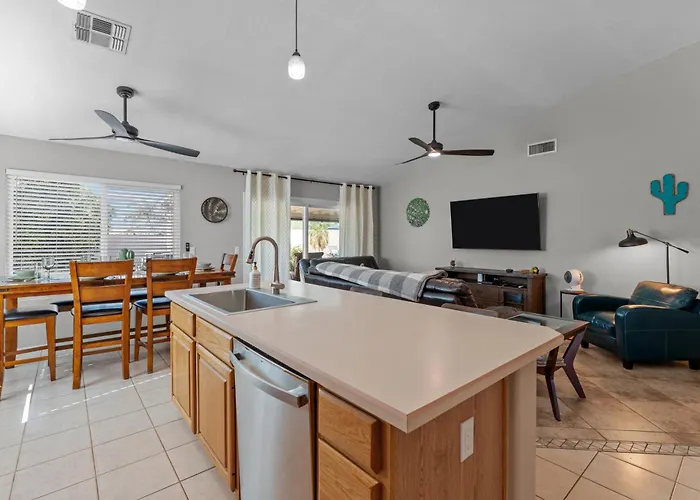 Lavish 3br Haven W Private Pool